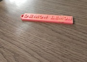 Breloczek z napisem Demon_Lemon Neon pomarańczowo-żółty 