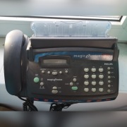 Fax , telefon, drukarka.