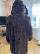 Futro brązowe karakuły