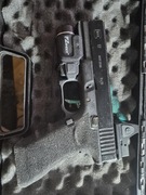 Glock G17 pseudo custom (opis)