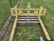 Widly karetka do traktora na belkę 