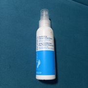 Avon Foot Works spray do stóp i obuwia z ochroną przeciwzapachową