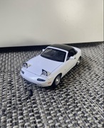 Model Mazda Miata MX5 1:24