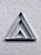 Komplet trójkątnych wykrawaczek z metalu