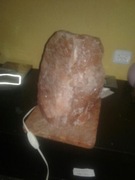 Lampka solna na podstawce z marmuru.