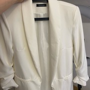 Boohoo biała ecru damska 3/4 marynarka blazer w rozmiarze s. Świetny stan