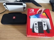 Nintendo switch oled + case