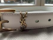 YSL Saint Laurent pasek damski biały skórzany 95 złota klamra