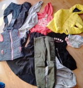 18 szt duży zestaw PAKA młodzieżowa kobieca rozm S bluzy spodnie kurtka