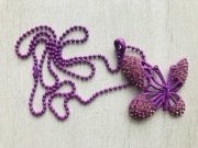 NOWY Łańcuszek wisior wisiorek motyl fioletowy 