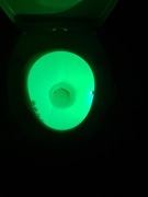 nowe lampki do WC uruchamiane czujnikiem ruchu cena jest za 1 szt