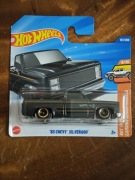 Nowy '83 Chevy Silverado Hot Wheels model 157/250 kolekcja 2025 resorak