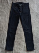 Granatowe spodnie jeansowe jeansy Uniqlo ok. 34 - 36