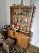 Mebel z lat sześćdziesiątych z czasów PRL bez wyposazenia wewnetrznego