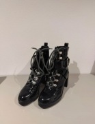 Zara botki kozaki lakierowane na obcasie 36 ze skóry lakierowanej 