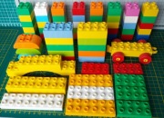 Zestaw klocków Lego Duplo: 2x8, 2x6, 2x4, 2x2 piny - 65 sztuk