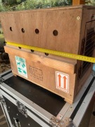 Skrzynia transportowa dla psa/kota do samolotu – drewniana IPPC