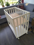 Łóżeczko dostawne białe