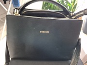 Czarny kuferek Puccini