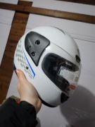 Biały kask motocyklowy Full face rozmiar M 