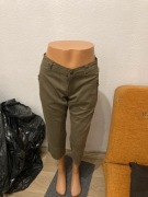 Spodnie 3/4 khaki