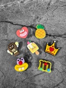 Przypinki do butów ( na przykład Crocs )