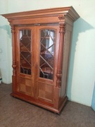 BIBLIOTEKA EKLEKTYCZNA ORZECH 