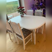 Stół i krzesła 
