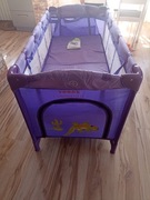 Łóżeczko turystyczne.