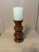 Duży drewniany świecznik retro 