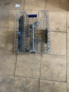 Kosz zmywarki Beko szerokość kosza 37,5 cm