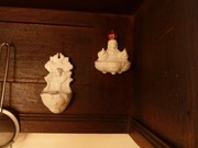 Stara   biskwitowa kropielniczka Jezus Praski