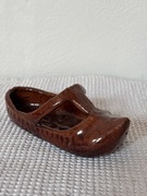 Popielniczka but z ceramiki PRL