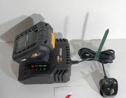 AKUMULATOR TITAN 18V 5.0 Ah+ ŁADOWARKA