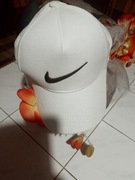 Czapka meska biala Nike z daszkiem regular