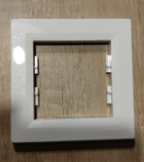 RAMKA POJEDYNCZA SCHNEIDER ASFORA BIAŁA