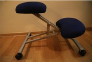 KLĘKOSIAD, KRZESŁO ERGONOMICZNE