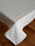 Biały Obrus z bawełny satynowej Kwiaty 120 x 200