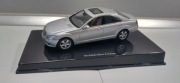 Mercedes S-Klasse W221 AutoArt 1:43