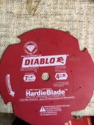 tarcza pilarska Diablo HardieBlade do cięcia płyt cementowo-włóknowych