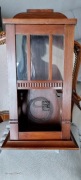 Zabytkowa skrzynia do zegara wiszącego