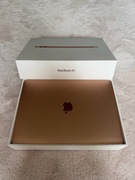 MacBook Air Apple