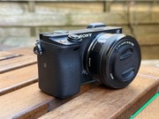Sony alpha 6300 z zestawem obiektywów