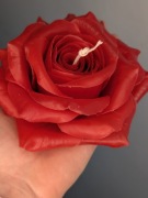 Świeca ręcznie tworzona, kwiat, róża z wosku pszczelego 