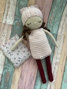 Śpiąca lalka zrobiona na szydełku sleeping doll handmade