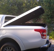 Używana, Zabudowa, pokrywa skrzyni ładunkowej Mitsubishi L200 2015+