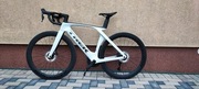 Trek Madone SL7 Gen 7 – NOWY – Ultegra Di2, Carbon, 2024