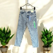 Jeans Sinsay Mom Fit – rozmiar 42 (EU)