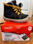 Buty dziecięce zimowe.