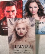 Madow - ELEMENTALS: t.1 Proroctwo cieni, t.2 Krew Hydry, t.3 Głowa Meduzy